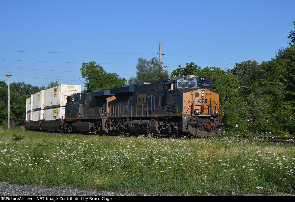 CSX 957